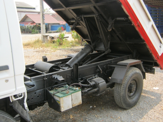 ขาย 4ล้อดั้ม NKR 100 แรงม้าพร้อมใช้งาน