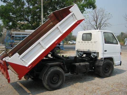 ขาย 4ล้อดั้ม NKR 100 แรงม้าพร้อมใช้งาน