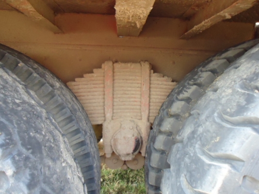 ขายด่วนสิบล้อเทรนเลอร์หัวยาว ทะเบียนพร้อม  อิซูซุ 145 แรง  เพลาเดียว  เครื่อง  6BB1