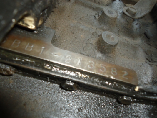 ขายด่วนสิบล้อเทรนเลอร์หัวยาว ทะเบียนพร้อม  อิซูซุ 145 แรง  เพลาเดียว  เครื่อง  6BB1