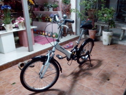 ขายจักรยานพับญี่ปุ่น มือสองครับ ถูกๆแบ่งกันใช้สภาพดี มีเกียร์ โช๊คหน้า -หลัง