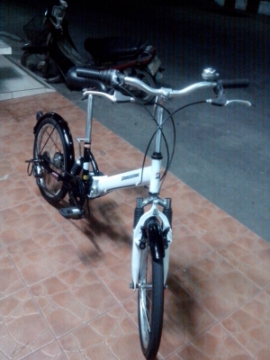 ขายจักรยานพับญี่ปุ่น มือสองครับ ถูกๆแบ่งกันใช้สภาพดี มีเกียร์ โช๊คหน้า -หลัง