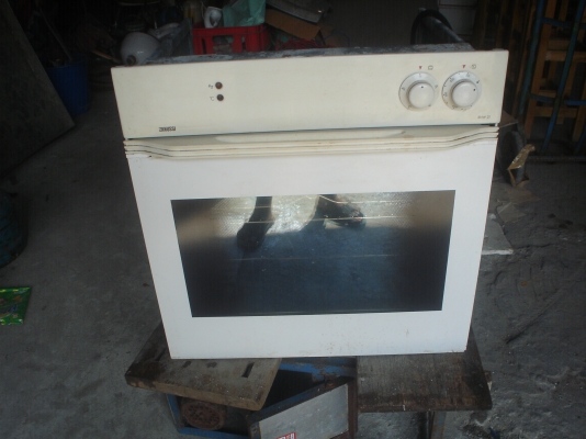 เวฟตัวใหญ่  ได้มาจากร้านอาหาร  ยี่ห้อดี  ใช้ได้ดี  ขายถูกมากๆๆ