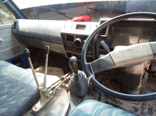 ขายรถอีซูซุ6ล้อNPRดั้ม115แรง พวงมาลัยเพาเวอร์  ราคาถูกๆๆๆๆ