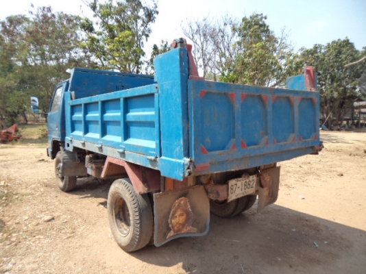 ขายรถอีซูซุ6ล้อNPRดั้ม115แรง พวงมาลัยเพาเวอร์  ราคาถูกๆๆๆๆ