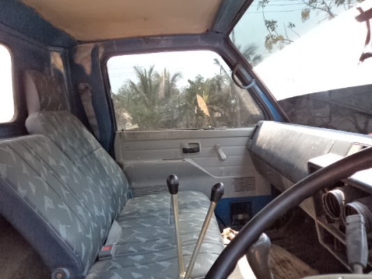 ขายรถอีซูซุ6ล้อNPRดั้ม115แรง พวงมาลัยเพาเวอร์  ราคาถูกๆๆๆๆ