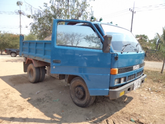 ขายรถอีซูซุ6ล้อNPRดั้ม115แรง พวงมาลัยเพาเวอร์  ราคาถูกๆๆๆๆ