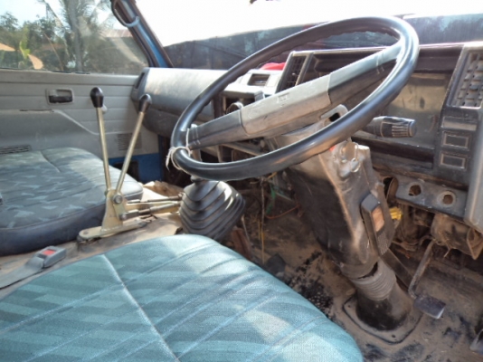 ขายรถอีซูซุ6ล้อNPRดั้ม115แรง พวงมาลัยเพาเวอร์  ราคาถูกๆๆๆๆ