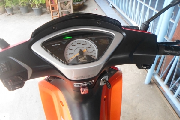 ขายWAVE125สตารทมือ