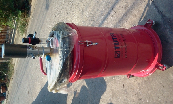 เครื่องอัดจารบีด้วยแรงดันลมใหม่100\%