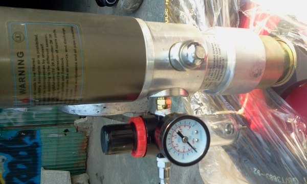 เครื่องอัดจารบีด้วยแรงดันลมใหม่100\%