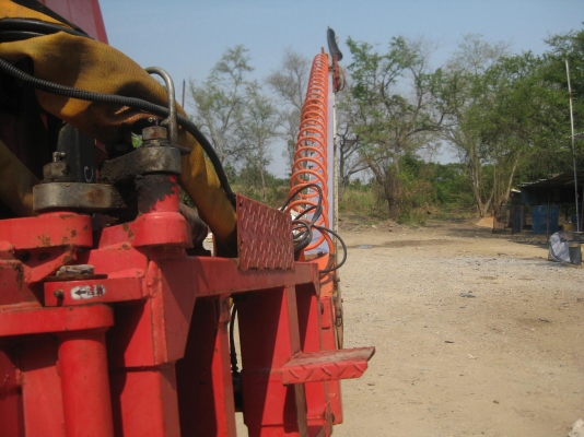 ขายอุปกรณ์ฉีดพ่นยาติดรถขนาด800ลิตร ขายอุปกรณ์ฉีดพ่นยาติดรถขนาด800ลิตร