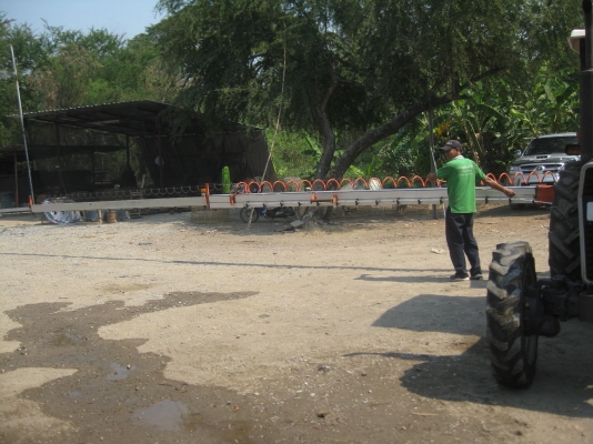 ขายอุปกรณ์ฉีดพ่นยาติดรถขนาด800ลิตร ขายอุปกรณ์ฉีดพ่นยาติดรถขนาด800ลิตร