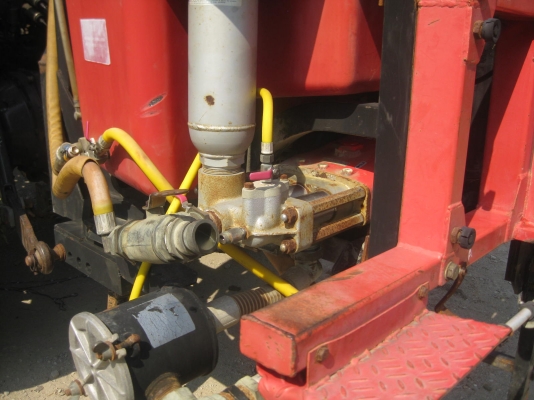 ขายอุปกรณ์ฉีดพ่นยาติดรถขนาด800ลิตร ขายอุปกรณ์ฉีดพ่นยาติดรถขนาด800ลิตร