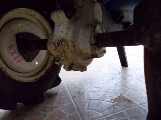 รหัส:12000806รถพรวนดินเดินตามใช้เครื่องเบนซิลFG270Gขนาด5.1PSพร้อมลุยงานwww.nihonmono.com