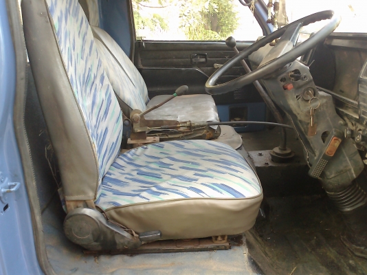 ขายรถหกล้อติดเครน 3 ตัน 3 ปอก เครนยี่ห้อ HIAB รถยี่ห้อ ISUZU NPR-115 แรง เครื่อง 4BD-1