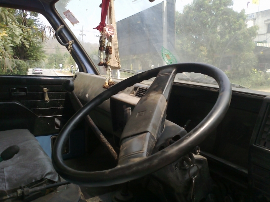 ขายรถหกล้อติดเครน 3 ตัน 3 ปอก เครนยี่ห้อ HIAB รถยี่ห้อ ISUZU NPR-115 แรง เครื่อง 4BD-1