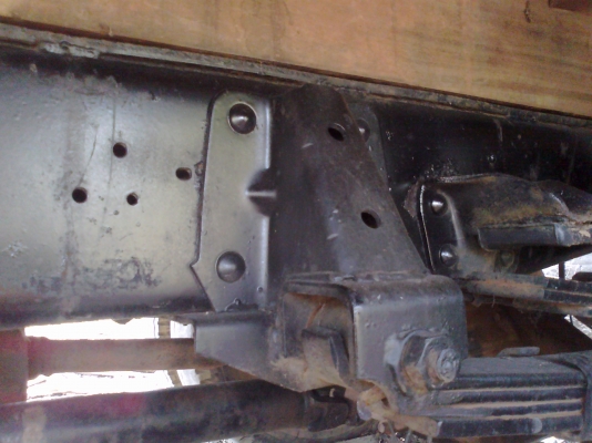 ขายรถหกล้อติดเครน 3 ตัน 3 ปอก เครนยี่ห้อ HIAB รถยี่ห้อ ISUZU NPR-115 แรง เครื่อง 4BD-1