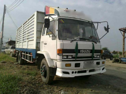 ขายรถบรรทุกหกล้อ ISUZU เครื่อง 175 แรง กระบะไม่ดั๊มพ์ยาว 7 เมตร ยาง 9.00 สภาพสวยพร้อมใช้งาน ทะเบียนพร้อมโ