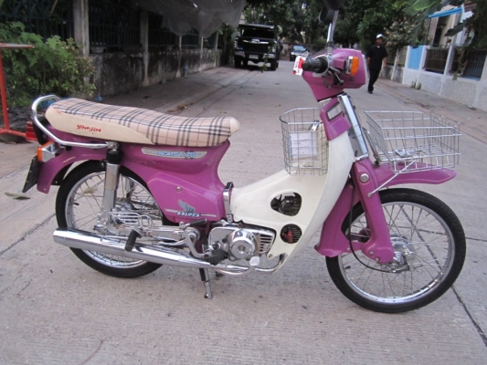 ยังไงก็ขาย c70 ปี30 เครื่องเดิมๆมีเล่มภาษีเต็ม ชุดโอนครบ ยังไงก็ขาย c70 ปี30 เครื่องเดิมๆมีเล่มภาษีเต็ม ชุดโอนครบ