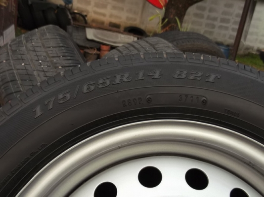 ล้อ14Vios4รู100 + ยาง Dunlop 175/64/14 ปี11 ล้อ14Vios4รู100 + ยาง Dunlop 175/64/14 ปี11