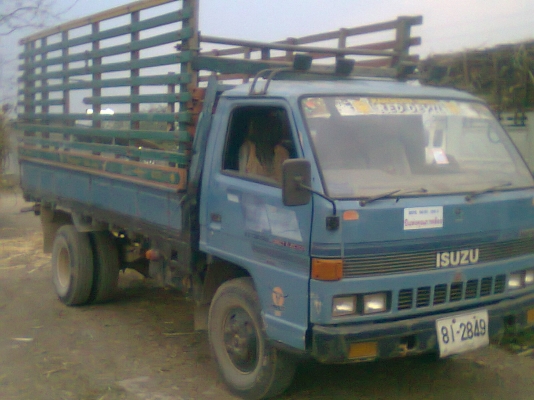 ขายหกล้อNPR57L สภาพพร้อมใช้