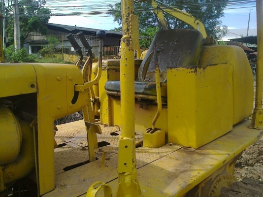 แทรกเตอร์ตีนตะขาบD50A สวยพร้อมใช้แน่นๆ มีเล่มทะเบียน แทรกเตอร์ตีนตะขาบD50A สวยพร้อมใช้แน่นๆ มีเล่มทะเบียน