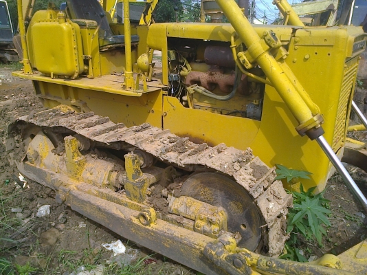 แทรกเตอร์ตีนตะขาบD50A สวยพร้อมใช้แน่นๆ มีเล่มทะเบียน แทรกเตอร์ตีนตะขาบD50A สวยพร้อมใช้แน่นๆ มีเล่มทะเบียน