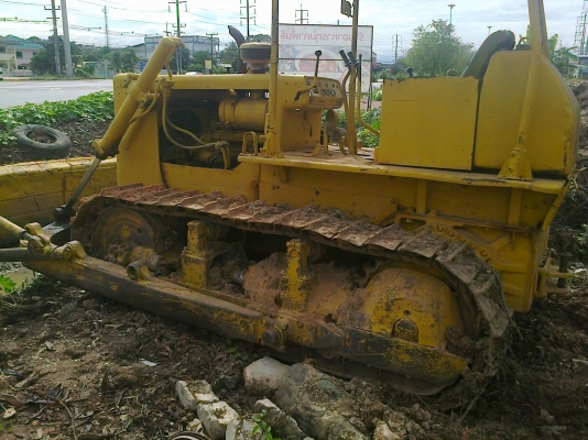 แทรกเตอร์ตีนตะขาบD50A สวยพร้อมใช้แน่นๆ มีเล่มทะเบียน แทรกเตอร์ตีนตะขาบD50A สวยพร้อมใช้แน่นๆ มีเล่มทะเบียน