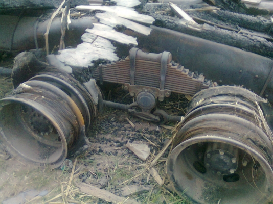 ขายซากรถ10ล้อจั้มโบ้เพลาเดียวพร้อมทะเบียน