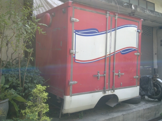 ตู้ทึบ 3 ประตู