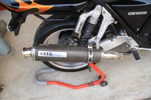 ขาย CB 1000  สรรสพามิตแท้ เครื่องดี สีใหม่ลายกราฟิก ท่อสูตร over ทั้งเส้น 105000