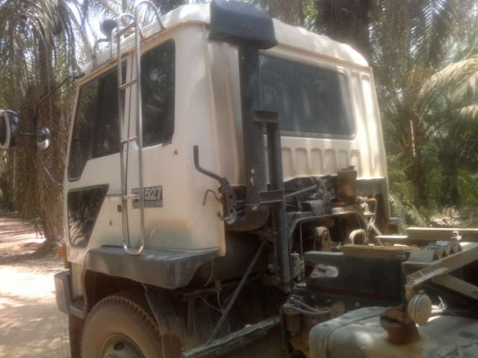 รถมิตซู 10 ล้อดั๊ม FN527   220 แรงม้า   สนใจติดต่อ 081 - 6079515