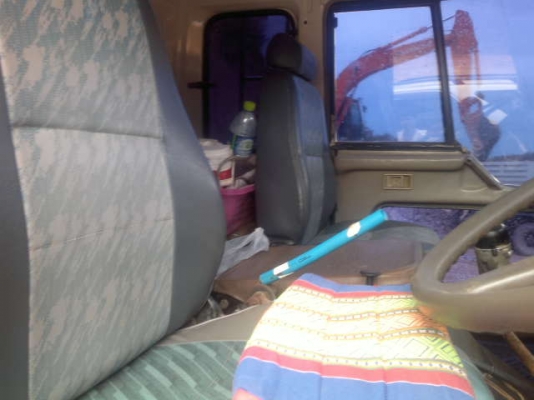 รถมิตซู 10 ล้อดั๊ม FN527   220 แรงม้า   สนใจติดต่อ 081 - 6079515