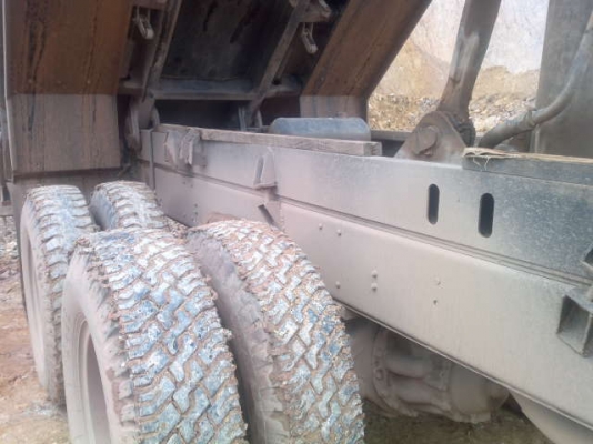 รถมิตซู 10 ล้อดั๊ม FN527   220 แรงม้า   สนใจติดต่อ 081 - 6079515