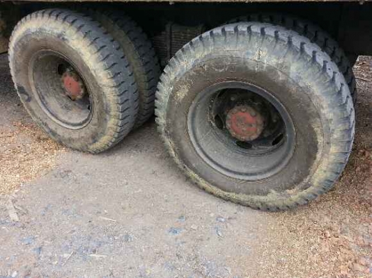 รถอิซูซุ 10 ล้อ รั่ว  FVZ 195  แรงม้า  ( 2 เพลา )  สนใจติดต่อ 081 - 6079515