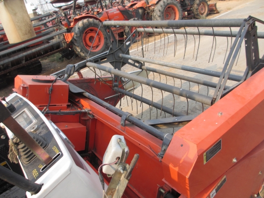 มาแล้ว  รถเกี่ยวนวดข้าว KUBOTA  DC68G   คุณภาพเยี่ยม ช่วงล่างแน่น