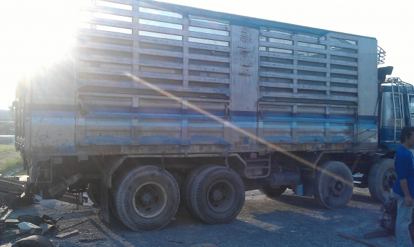 ขายรถ12ล้อดั๊มพร้อมใช้งาน ทะเบียนพร้อมโอน