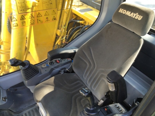 ถึงไทยแล้ว Komatsu PW130-7K ปี 2006 ใช้งานแค่ 5758 ชม. นำเข้าจากยุโรป สภาพดีมาก