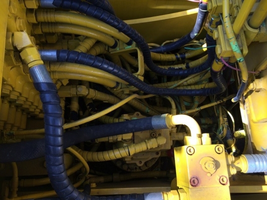 ถึงไทยแล้ว Komatsu PW130-7K ปี 2006 ใช้งานแค่ 5758 ชม. นำเข้าจากยุโรป สภาพดีมาก