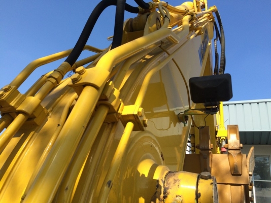 ถึงไทยแล้ว Komatsu PW130-7K ปี 2006 ใช้งานแค่ 5758 ชม. นำเข้าจากยุโรป สภาพดีมาก