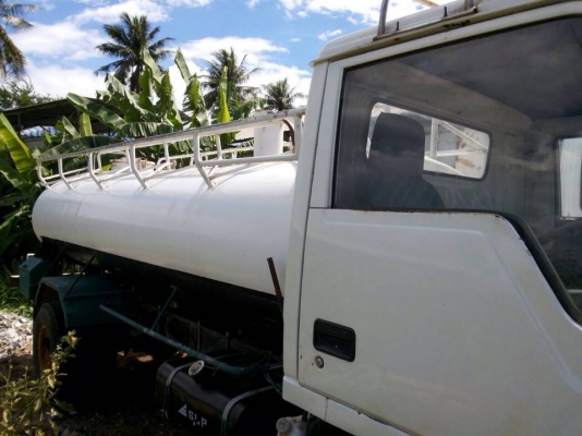 ขายด่วนรถตู้บรรทุกแท้งค์น้ำ Mitsubishi