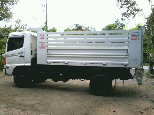 รถฮีโน่ 6 ล้อดั้ม FC9J 150 แรงม้า. ปี 54. ( รถวิ่ง 15x,xxx กม. ) สนใจติดต่อ 081 - 6079515 รถฮีโน่ 6 ล้อดั้ม FC9J 150 แรงม้า. ปี 54. ( รถวิ่ง 15x,xxx กม. ) สนใจติดต่อ 081 - 6079515