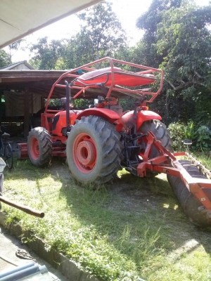 รถไถ KUBOTA M8540  2 เพลา.  ปี 54  ( รถสวย มากๆ. )  ,  ( รถทำงาน 1,8xx ชม. )     สนใจติดต่อ  081 - 6079515