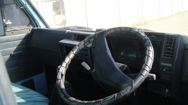 ดาวน์ 55000 ISUZU NKR 4ล้อ เครื่อง100แรง สภาพพร้อมใช้ ราคาถูก