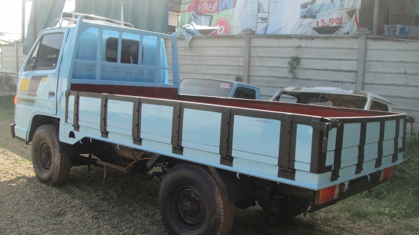 ดาวน์ 55000 ISUZU NKR 4ล้อ เครื่อง100แรง สภาพพร้อมใช้ ราคาถูก