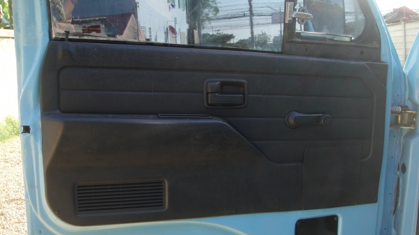 ดาวน์ 55000 ISUZU NKR 4ล้อ เครื่อง100แรง สภาพพร้อมใช้ ราคาถูก