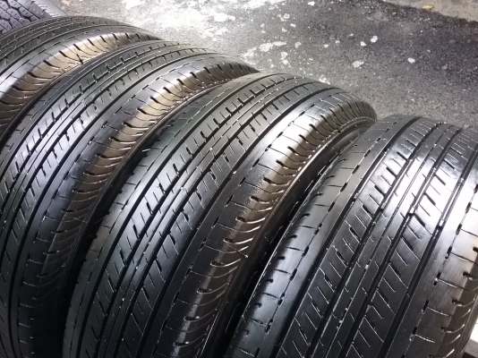 ยางBRIDGESTONE DURAVIS 215 70R16 ลงพื้นปลายปี2014 สภาพสวยมากๆไร้ที่ติ ดอกเยอะมากๆ