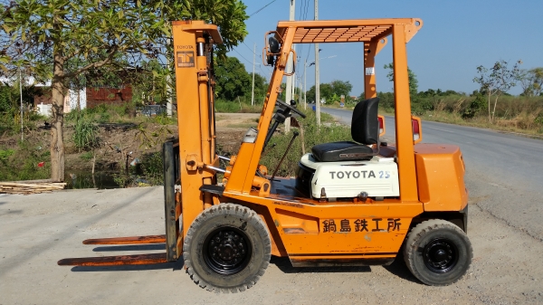 ขายด่วนรถยก TOYOTA 4FGยก2.5ตันเสาสูง3เมตรยางตัน4เส้นสวยๆรถนอกนำเข้ายังไม่เคยใช้งานในเมืองไทยเลย=รุ่นใหม่ขายถูกๆๆ