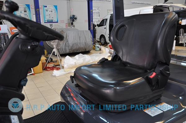 ขายรถโฟล์คลิฟท์มือสอง TOYOTA รุ่น 8FD25-30731 ราคา 530,000 บาท นำเข้าจากประเทศญี่ปุ่น 100\% ไม่เคยใช้งานในไทย